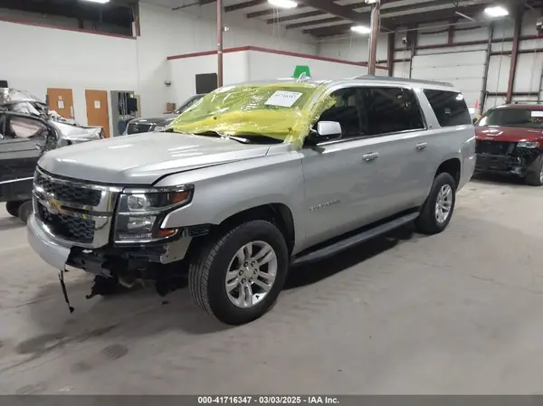 1GNSKHKC7JR115885 2018 CHEVROLET SUBURBAN - Image 2