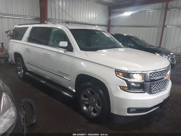 1GNSKHKC7JR195141 2018 CHEVROLET SUBURBAN - Image 1
