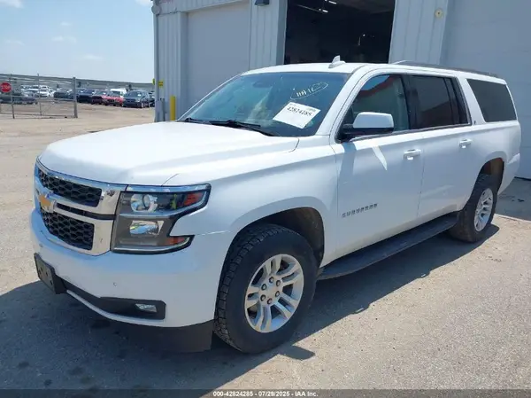 1GNSKHKC7JR223312 2018 CHEVROLET SUBURBAN - Image 2