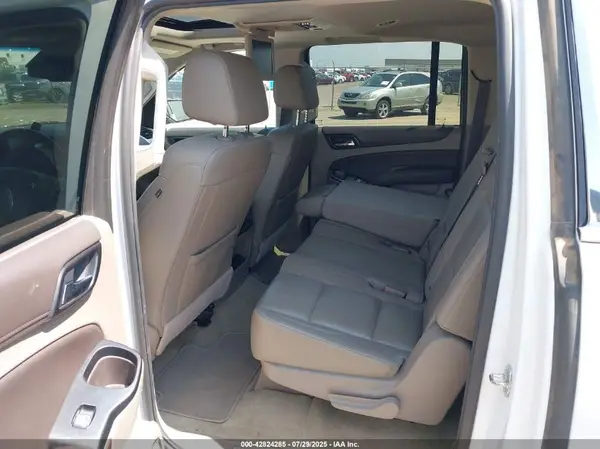 1GNSKHKC7JR223312 2018 CHEVROLET SUBURBAN - Image 8