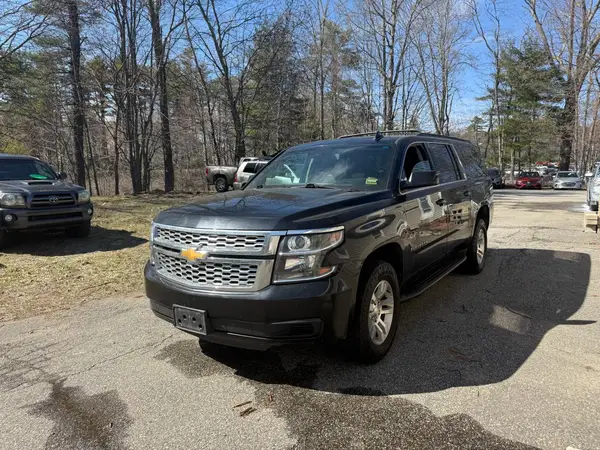 1GNSKHKC7JR231877 2018 CHEVROLET SUBURBAN - Image 2