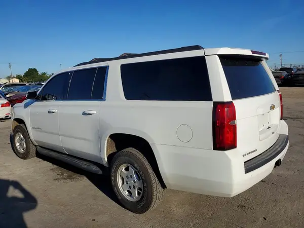 1GNSKHKC7JR239963 2018 CHEVROLET SUBURBAN - Image 2