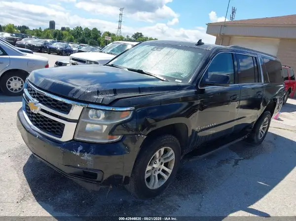 1GNSKHKC7JR269772 2018 CHEVROLET SUBURBAN - Image 2