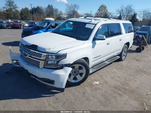 1GNSKHKC7JR313317 2018 CHEVROLET SUBURBAN - Image 2