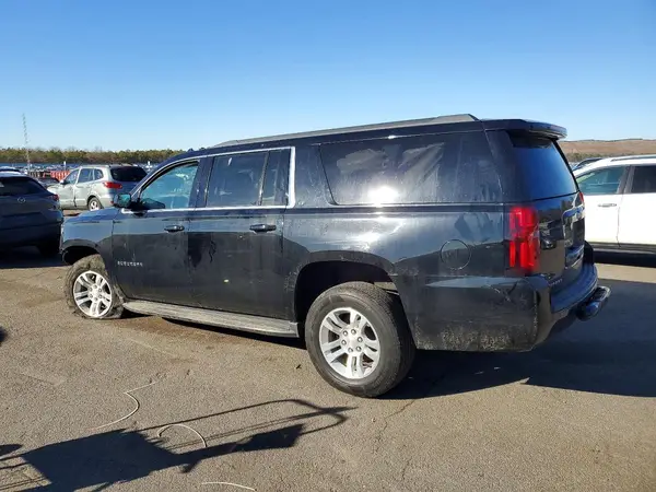 1GNSKHKC7JR368687 2018 CHEVROLET SUBURBAN - Image 2