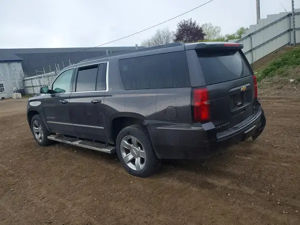 1GNSKHKC7JR373761 2018 CHEVROLET SUBURBAN - Image 2