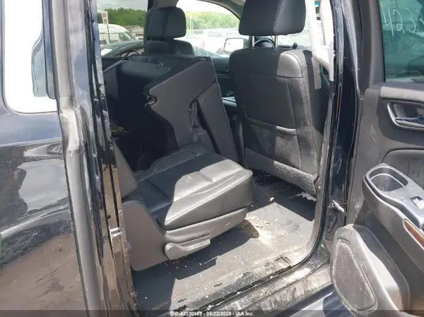 1GNSKHKC7KR178227 2019 CHEVROLET SUBURBAN - Image 8