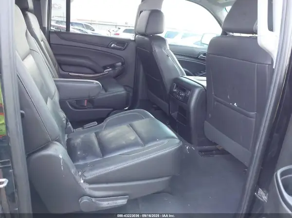 1GNSKHKC7KR200369 2019 CHEVROLET SUBURBAN - Image 8