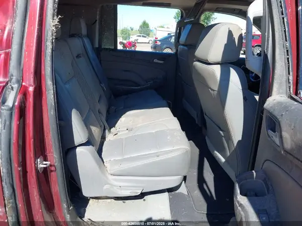 1GNSKHKC7KR226017 2019 CHEVROLET SUBURBAN - Image 8