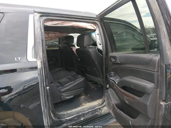 1GNSKHKC7KR242797 2019 CHEVROLET SUBURBAN - Image 8