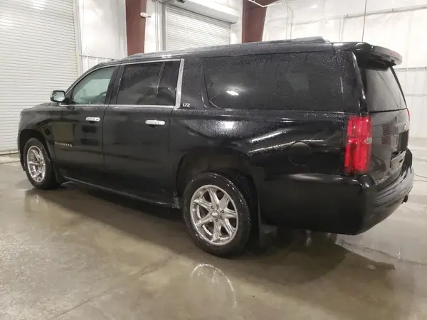 1GNSKHKC7KR365922 2019 CHEVROLET SUBURBAN - Image 2