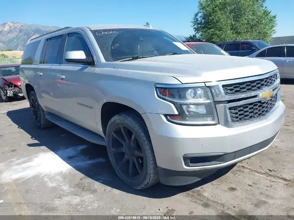 1GNSKHKC8GR213459 2016 CHEVROLET SUBURBAN - Image 1