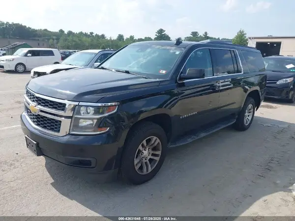 1GNSKHKC8GR223697 2016 CHEVROLET SUBURBAN - Image 2