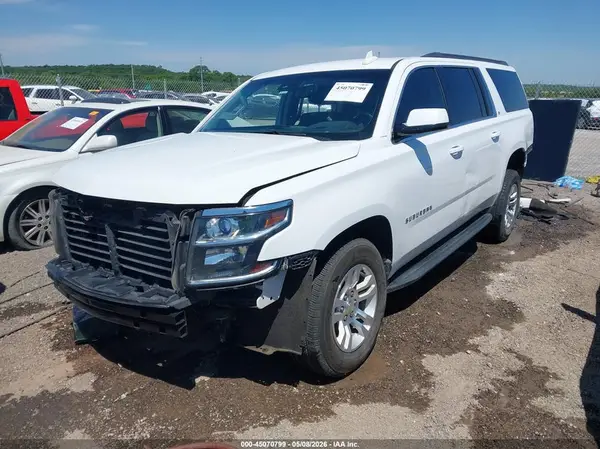 1GNSKHKC8HR134777 2017 CHEVROLET SUBURBAN - Image 2