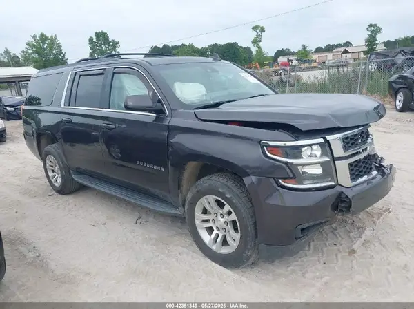 1GNSKHKC8HR169867 2017 CHEVROLET SUBURBAN - Image 1