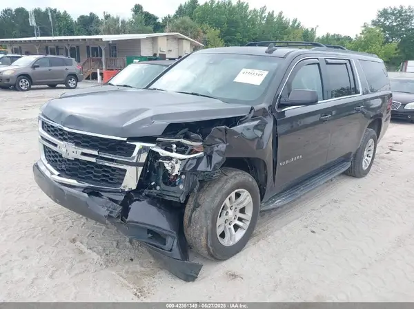 1GNSKHKC8HR169867 2017 CHEVROLET SUBURBAN - Image 2