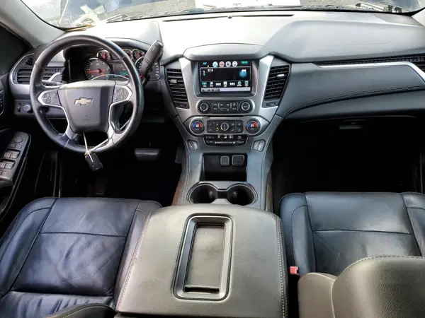 1GNSKHKC8HR172252 2017 CHEVROLET SUBURBAN - Image 8