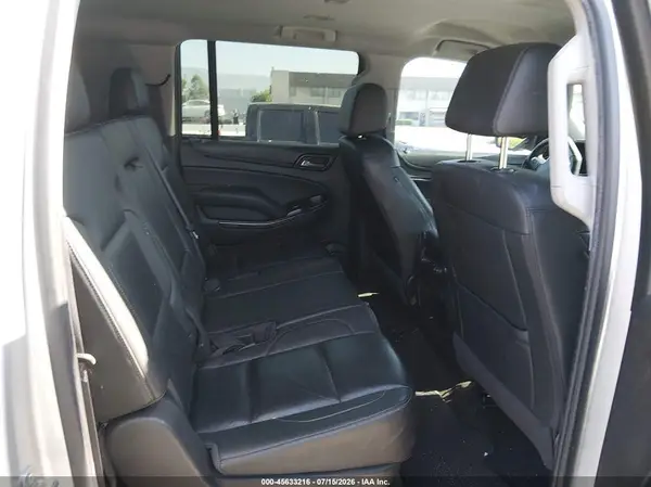 1GNSKHKC8HR204522 2017 CHEVROLET SUBURBAN - Image 8