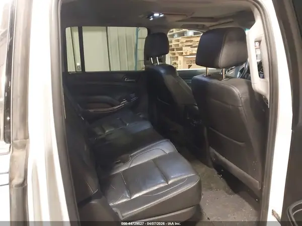 1GNSKHKC8HR254255 2017 CHEVROLET SUBURBAN - Image 8