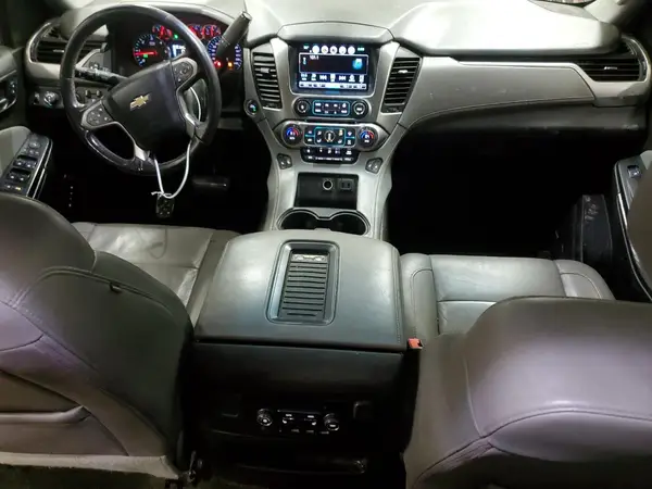 1GNSKHKC8HR264008 2017 CHEVROLET SUBURBAN - Image 8