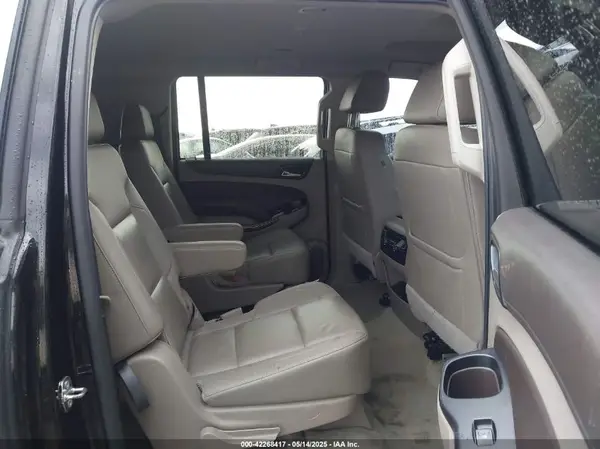 1GNSKHKC8HR324644 2017 CHEVROLET SUBURBAN - Image 8