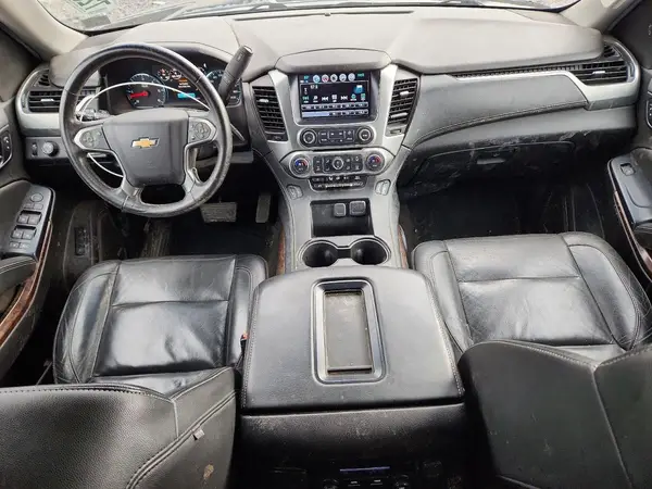 1GNSKHKC8HR327317 2017 CHEVROLET SUBURBAN - Image 8