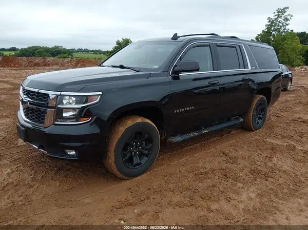 1GNSKHKC8HR329469 2017 CHEVROLET SUBURBAN - Image 2