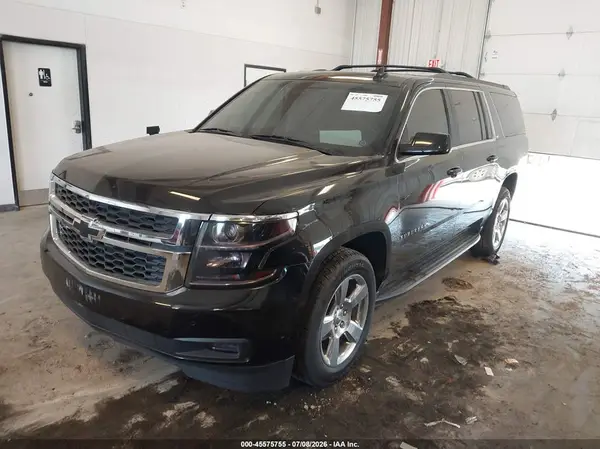 1GNSKHKC8HR365503 2017 CHEVROLET SUBURBAN - Image 2