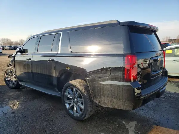 1GNSKHKC8HR390238 2017 CHEVROLET SUBURBAN - Image 2
