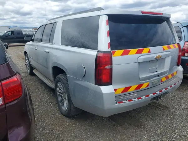 1GNSKHKC8JR236330 2018 CHEVROLET SUBURBAN - Image 2