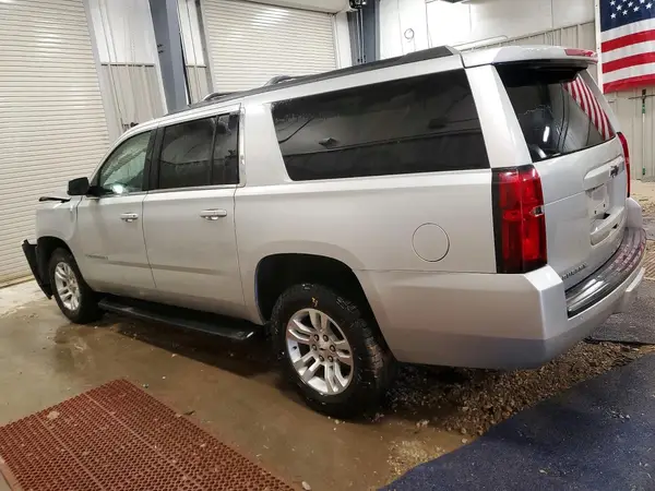1GNSKHKC8JR299993 2018 CHEVROLET SUBURBAN - Image 2