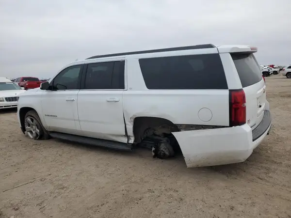 1GNSKHKC8JR399267 2018 CHEVROLET SUBURBAN - Image 2