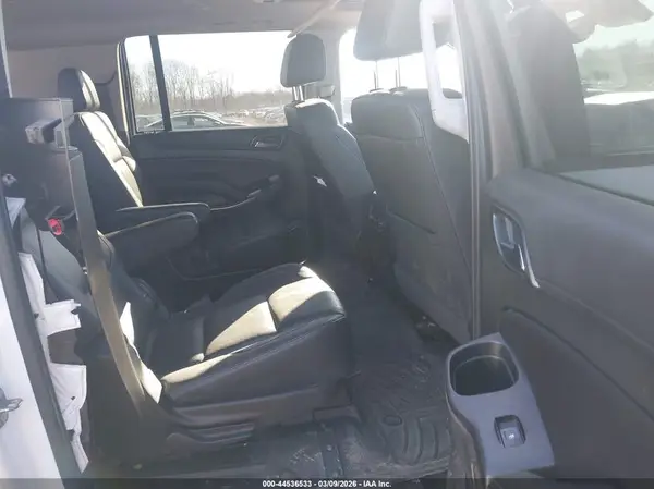 1GNSKHKC8KR150002 2019 CHEVROLET SUBURBAN - Image 8