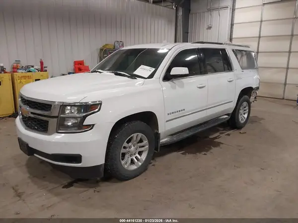 1GNSKHKC8KR233848 2019 CHEVROLET SUBURBAN - Image 2