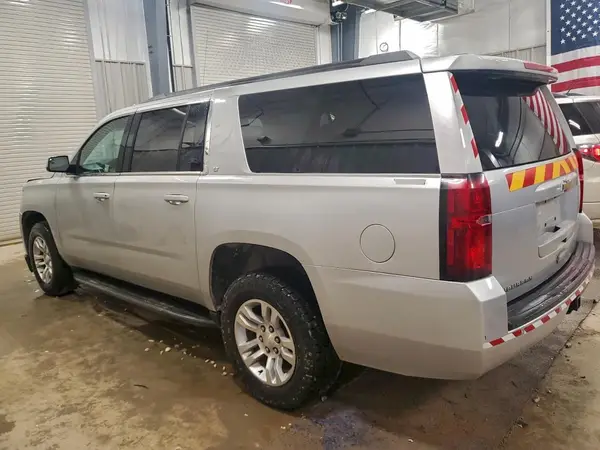 1GNSKHKC8KR313022 2019 CHEVROLET SUBURBAN - Image 2