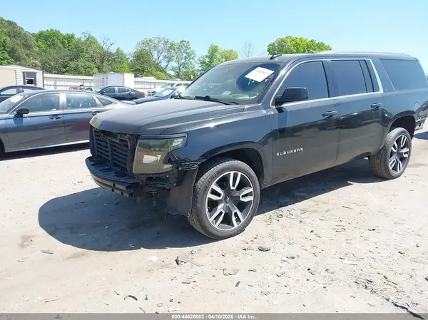 1GNSKHKC8KR373740 2019 CHEVROLET SUBURBAN - Image 2