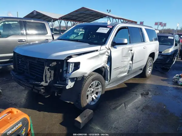 1GNSKHKC8KR401052 2019 CHEVROLET SUBURBAN - Image 2