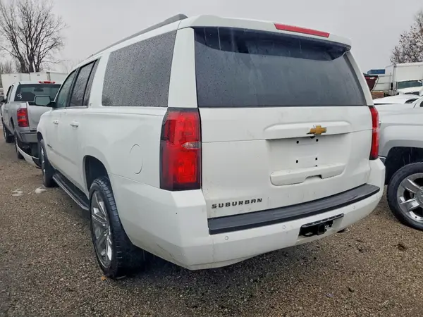 1GNSKHKC8LR103084 2020 CHEVROLET SUBURBAN - Image 2