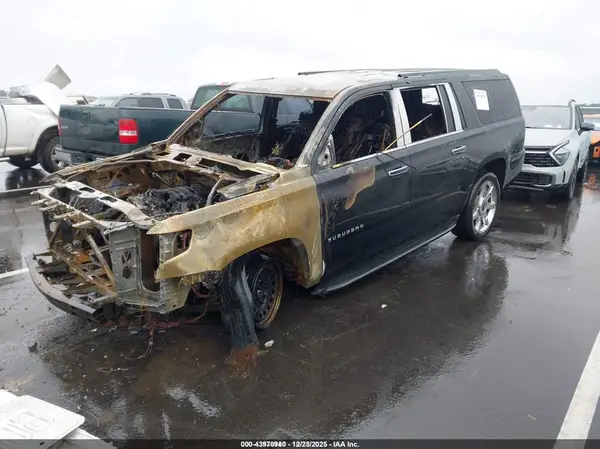 1GNSKHKC8LR236797 2020 CHEVROLET SUBURBAN - Image 2