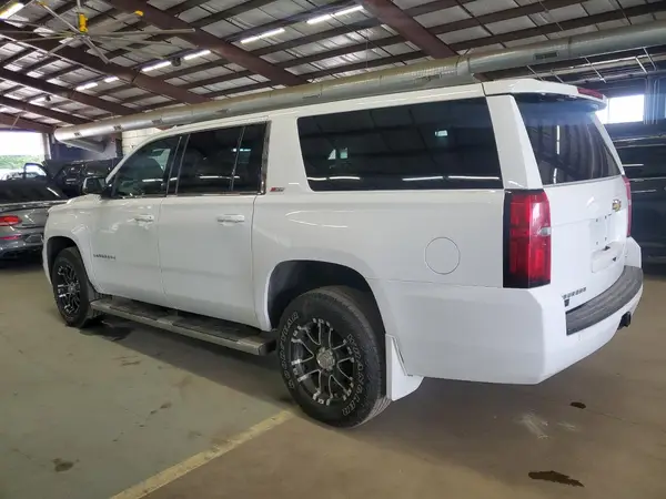 1GNSKHKC9GR160481 2016 CHEVROLET SUBURBAN - Image 2