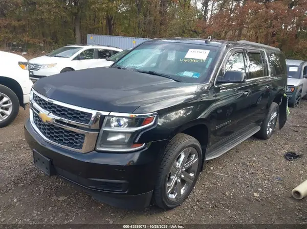 1GNSKHKC9GR245353 2016 CHEVROLET SUBURBAN - Image 2