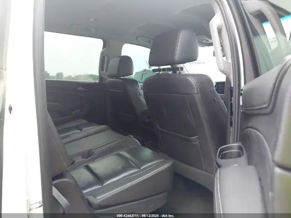 1GNSKHKC9GR263027 2016 CHEVROLET SUBURBAN - Image 8