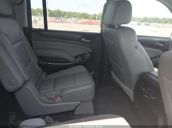 1GNSKHKC9GR296755 2016 CHEVROLET SUBURBAN - Image 8