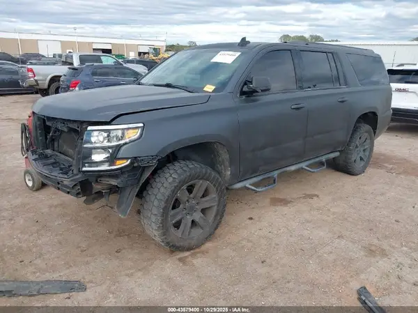 1GNSKHKC9GR317622 2016 CHEVROLET SUBURBAN - Image 2
