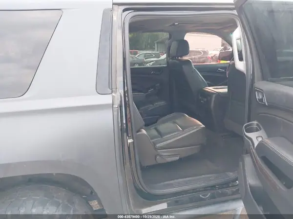 1GNSKHKC9GR317622 2016 CHEVROLET SUBURBAN - Image 8