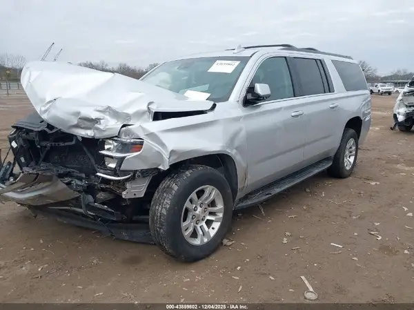 1GNSKHKC9GR364567 2016 CHEVROLET SUBURBAN - Image 2