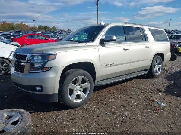 1GNSKHKC9GR455824 2016 CHEVROLET SUBURBAN - Image 2