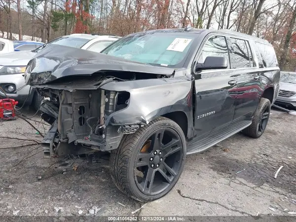 1GNSKHKC9HR180599 2017 CHEVROLET SUBURBAN - Image 2