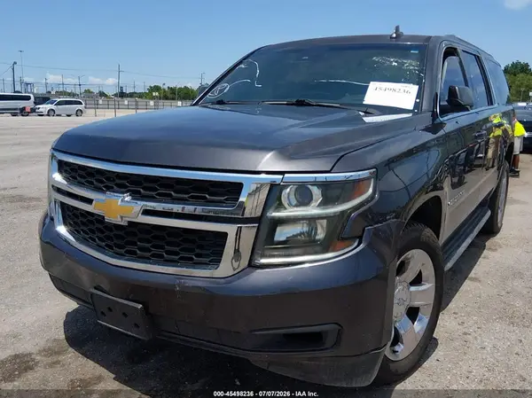 1GNSKHKC9HR187682 2017 CHEVROLET SUBURBAN - Image 2