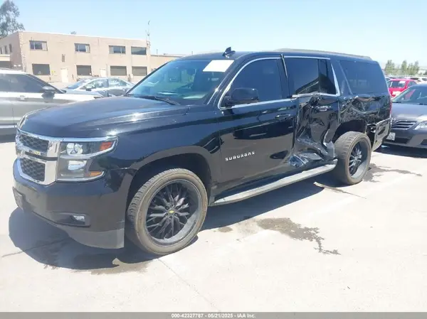 1GNSKHKC9HR234340 2017 CHEVROLET SUBURBAN - Image 2